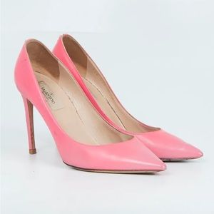 Valentino rockstud pumps